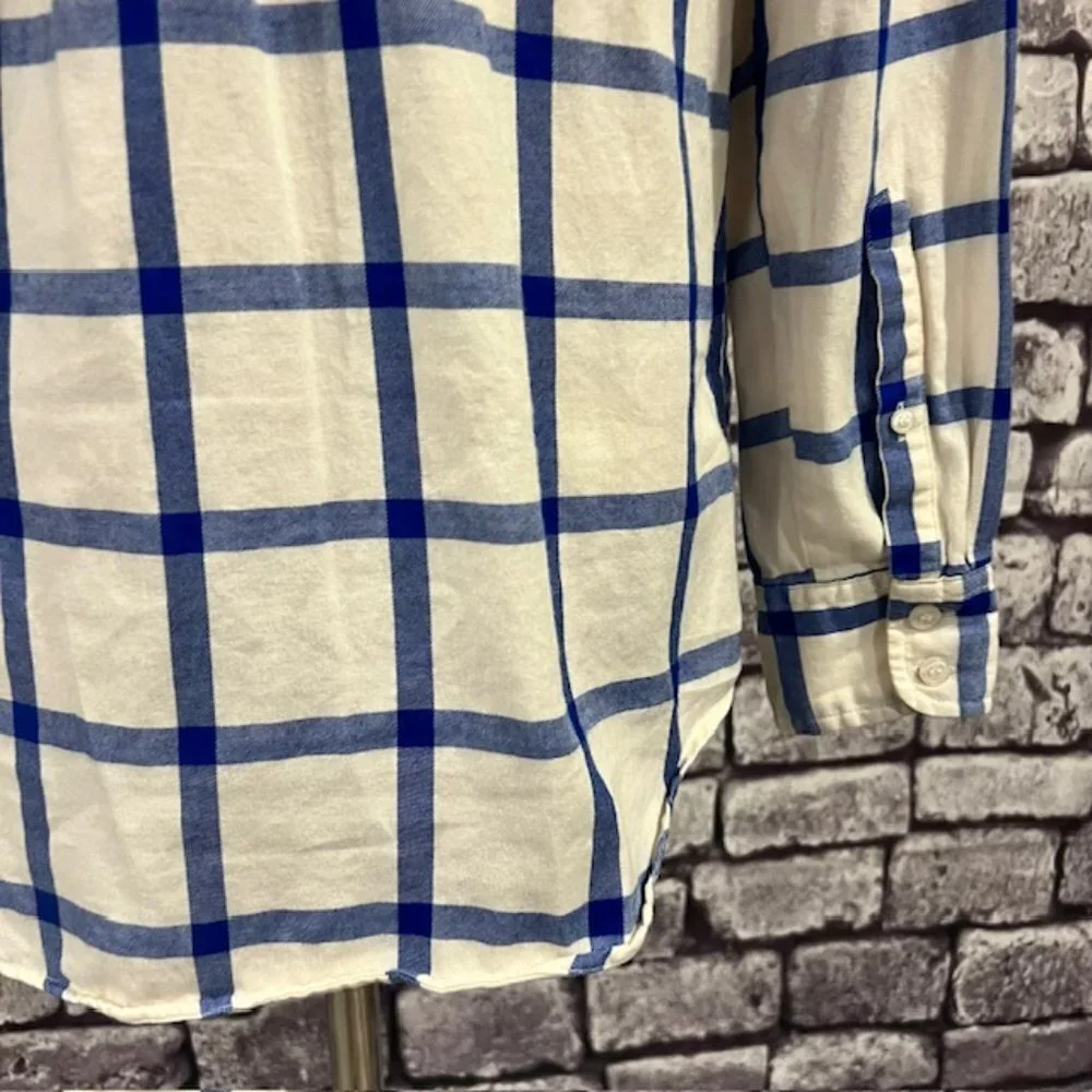 J. Crew Blue & Ivory Boy Fit Button Down Blouse Size SP